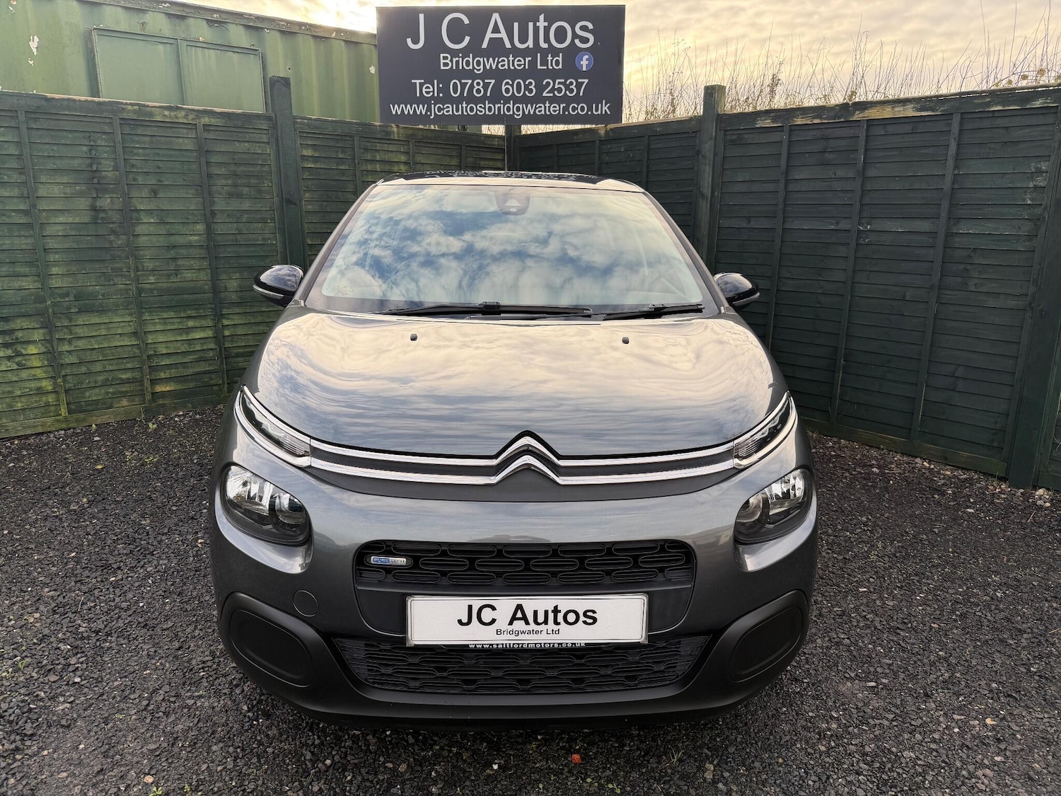 Used Citroen C3 2017 for sale - 76965424: Photo 3