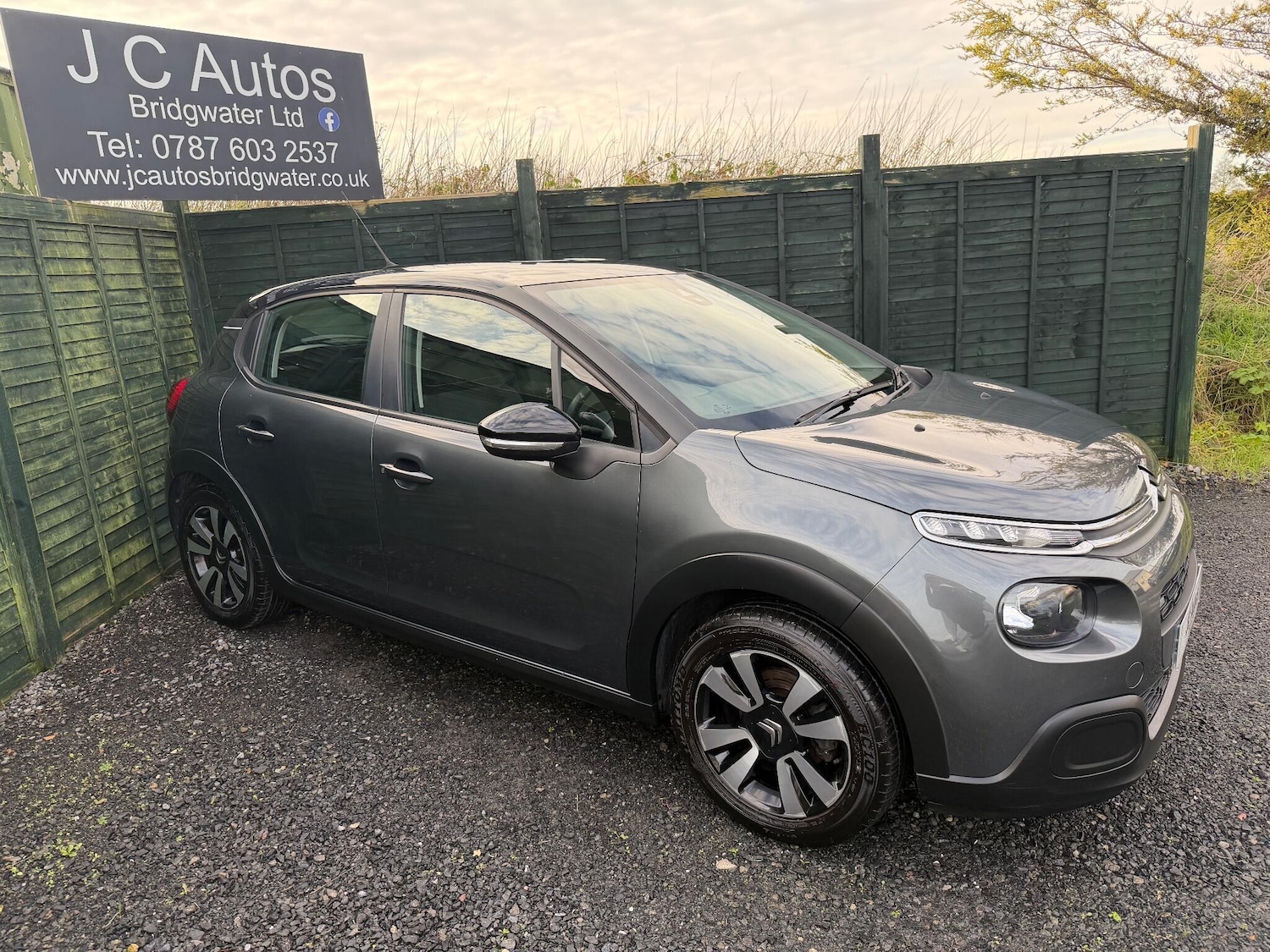 Used Citroen C3 2017 for sale - 76965424: Photo 9