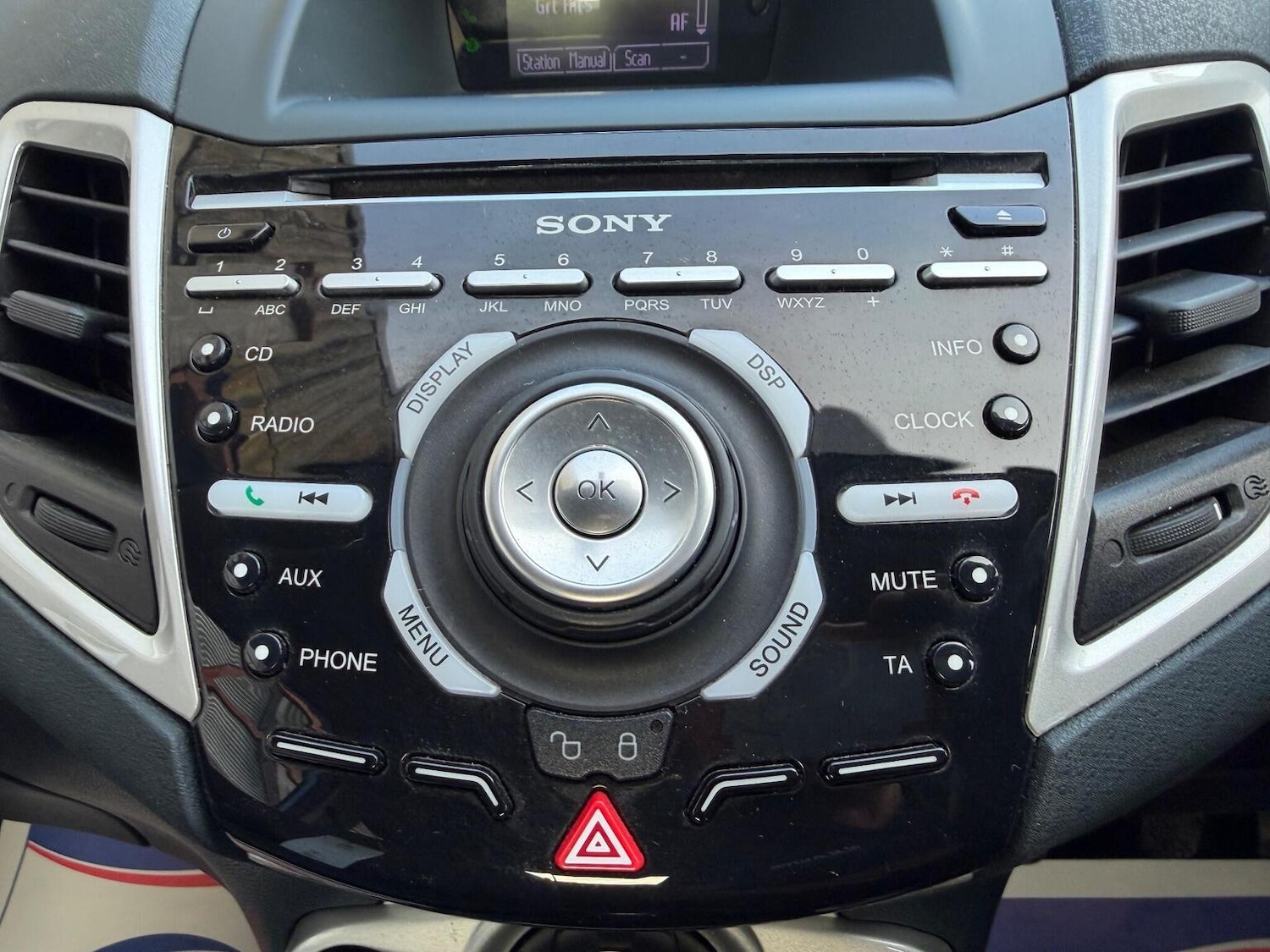 Used Ford Fiesta 2012 for sale - 77195486: Photo 24