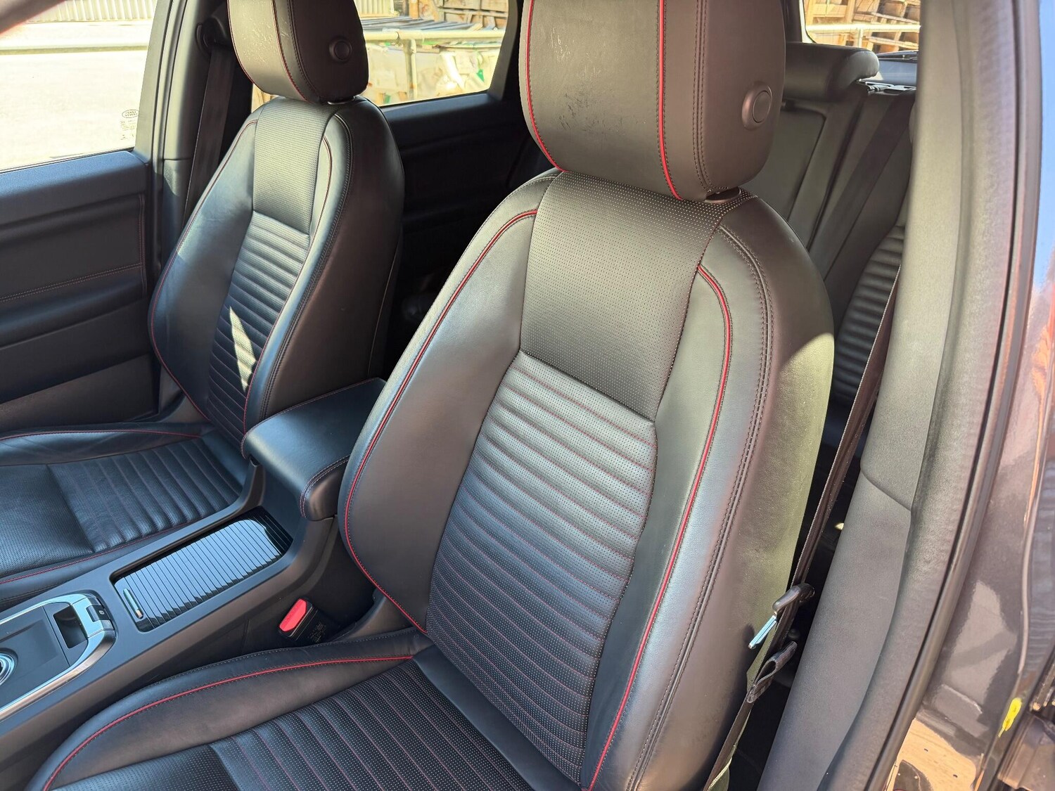 Used Land Rover Discovery Sport 2018 for sale - 76584577: Photo 16