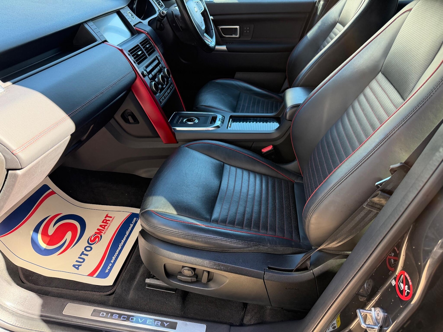 Used Land Rover Discovery Sport 2018 for sale - 76584577: Photo 2