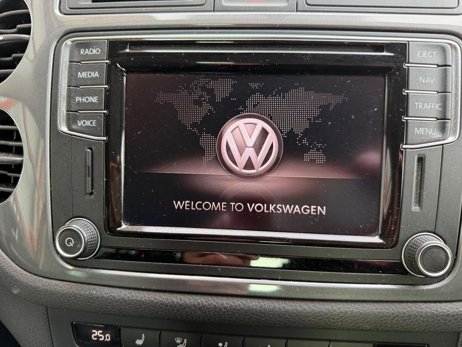 Used Volkswagen Tiguan 2015 for sale - 77154441: Photo 32