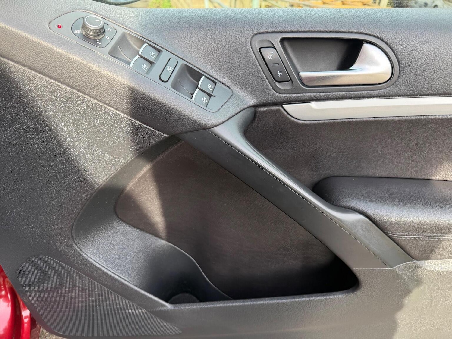 Used Volkswagen Tiguan 2015 for sale - 77154441: Photo 40