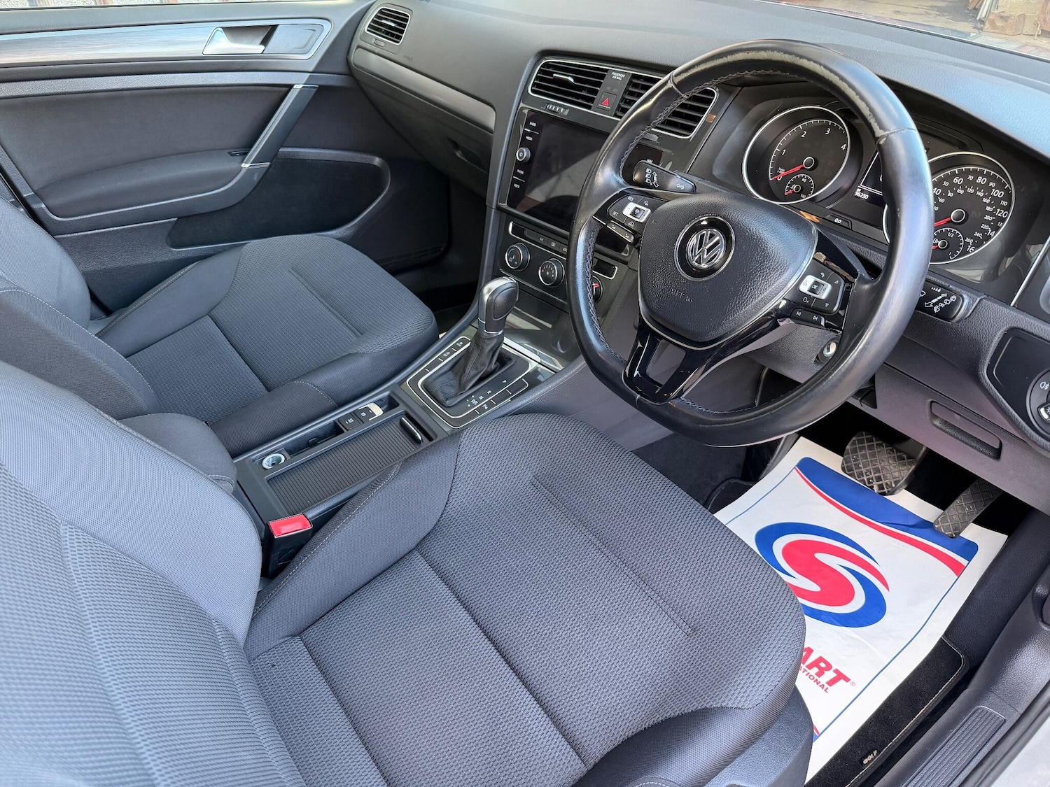 Used Volkswagen Golf 2018 for sale - 76584060: Photo 16