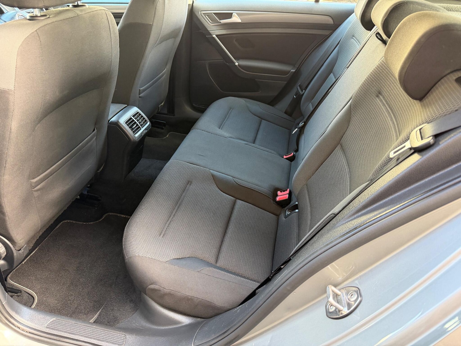 Used Volkswagen Golf 2018 for sale - 76584060: Photo 21