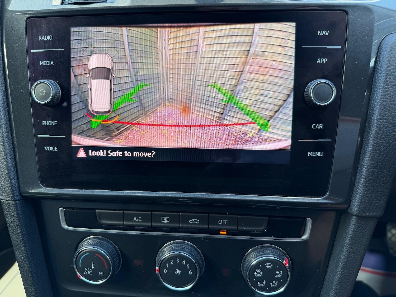 Used Volkswagen Golf 2018 for sale - 76584060: Photo 26