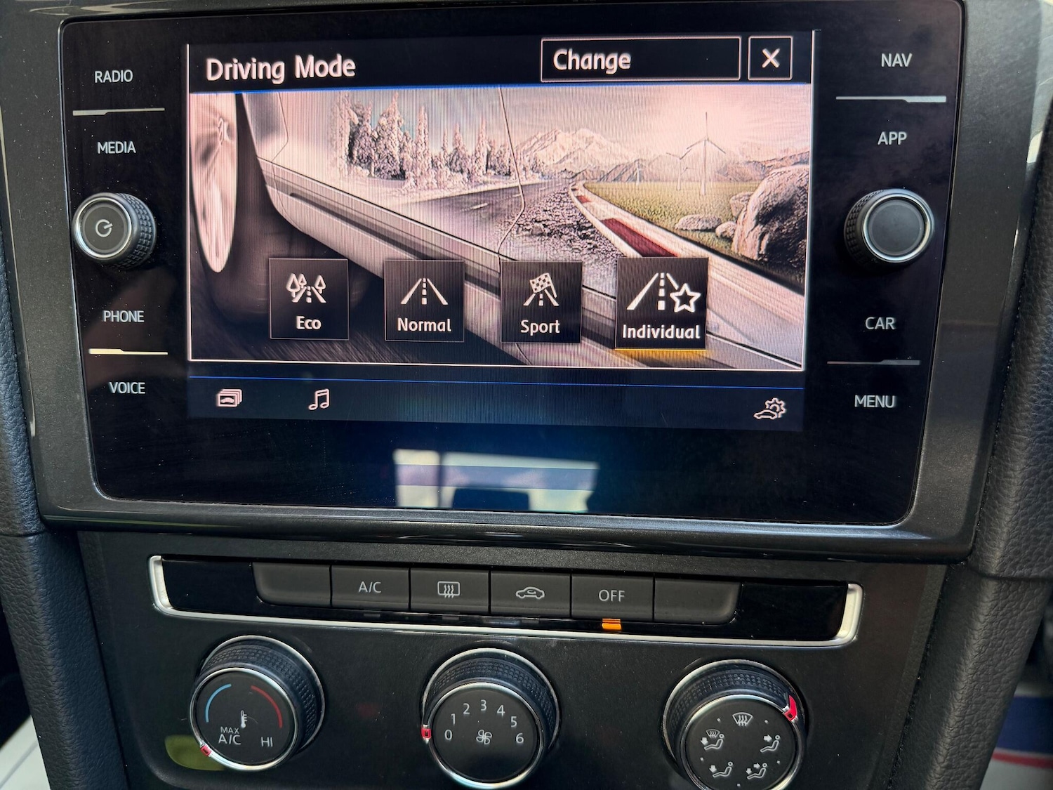 Used Volkswagen Golf 2018 for sale - 76584060: Photo 27