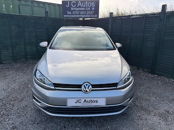 Used Volkswagen Golf 2018 for sale - 76584060: Photo