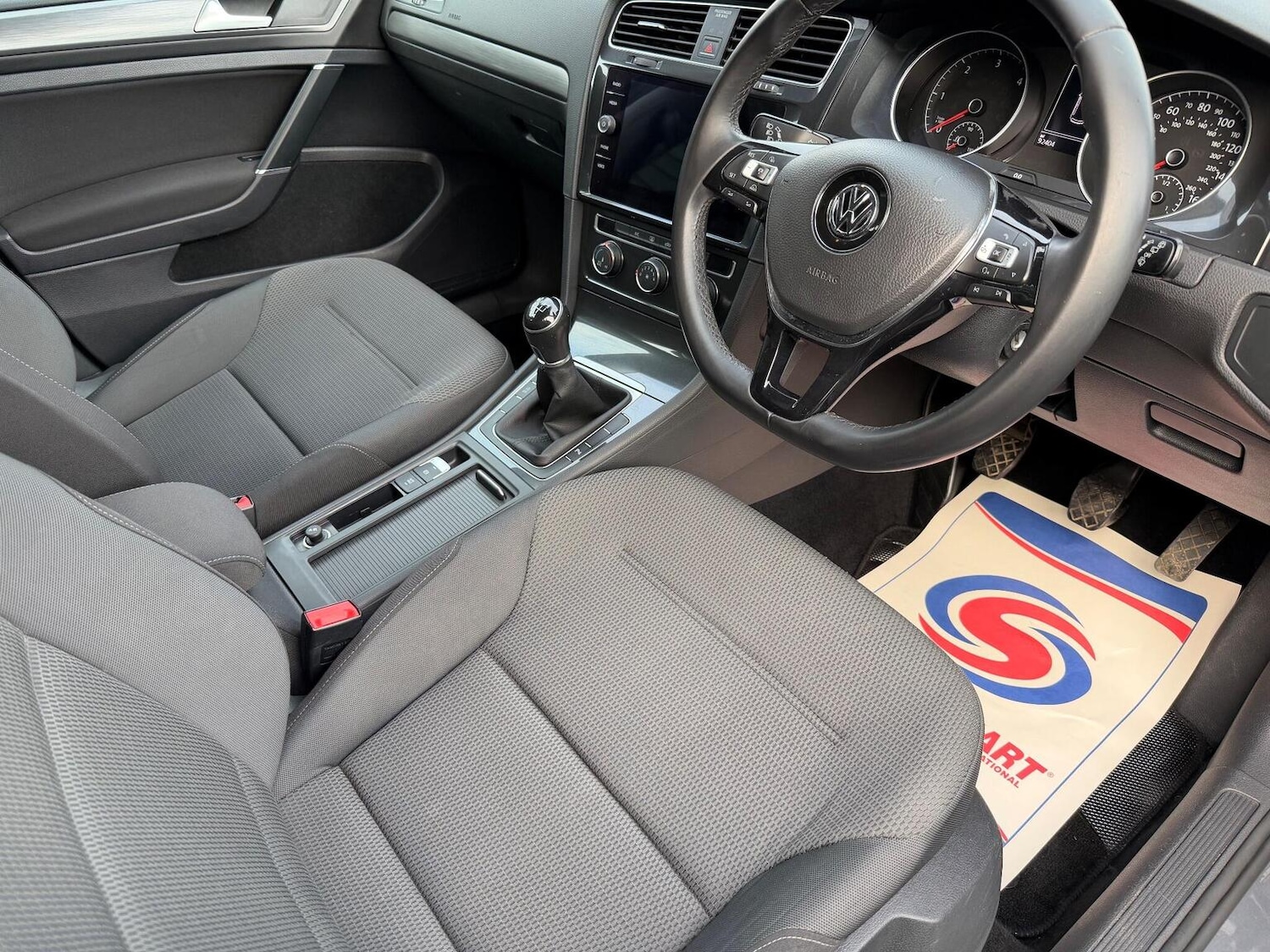 Used Volkswagen Golf 2017 for sale - 77036118: Photo 17