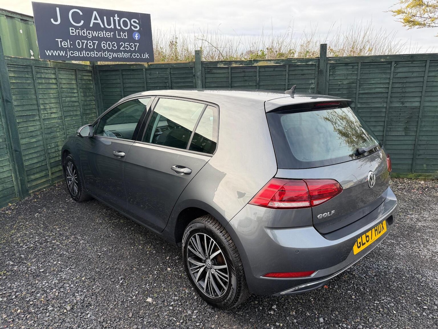 Used Volkswagen Golf 2017 for sale - 77036118: Photo 4