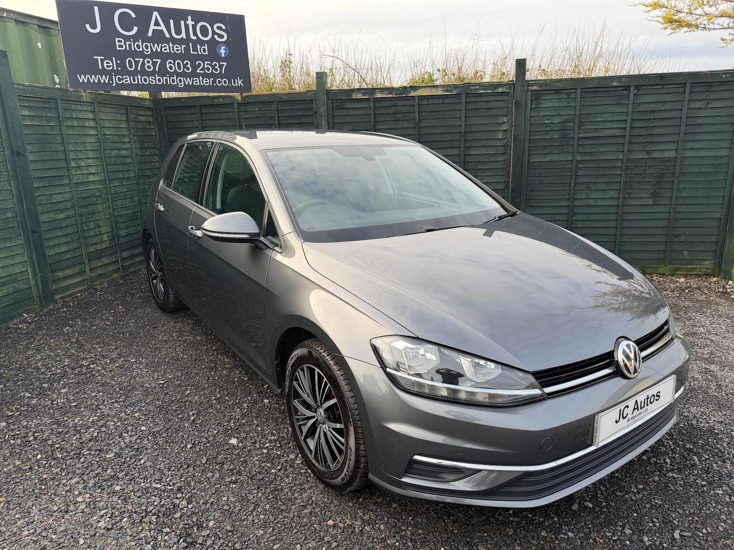 Used Volkswagen Golf 2017 for sale - 77036118: Photo 8