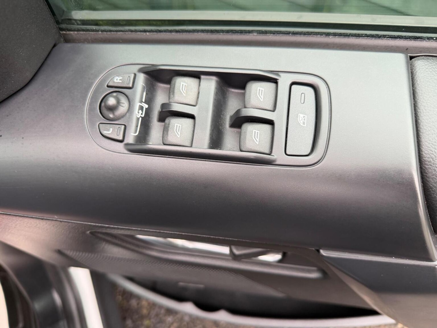 Used Land Rover Freelander 2012 for sale - 77622503: Photo 32