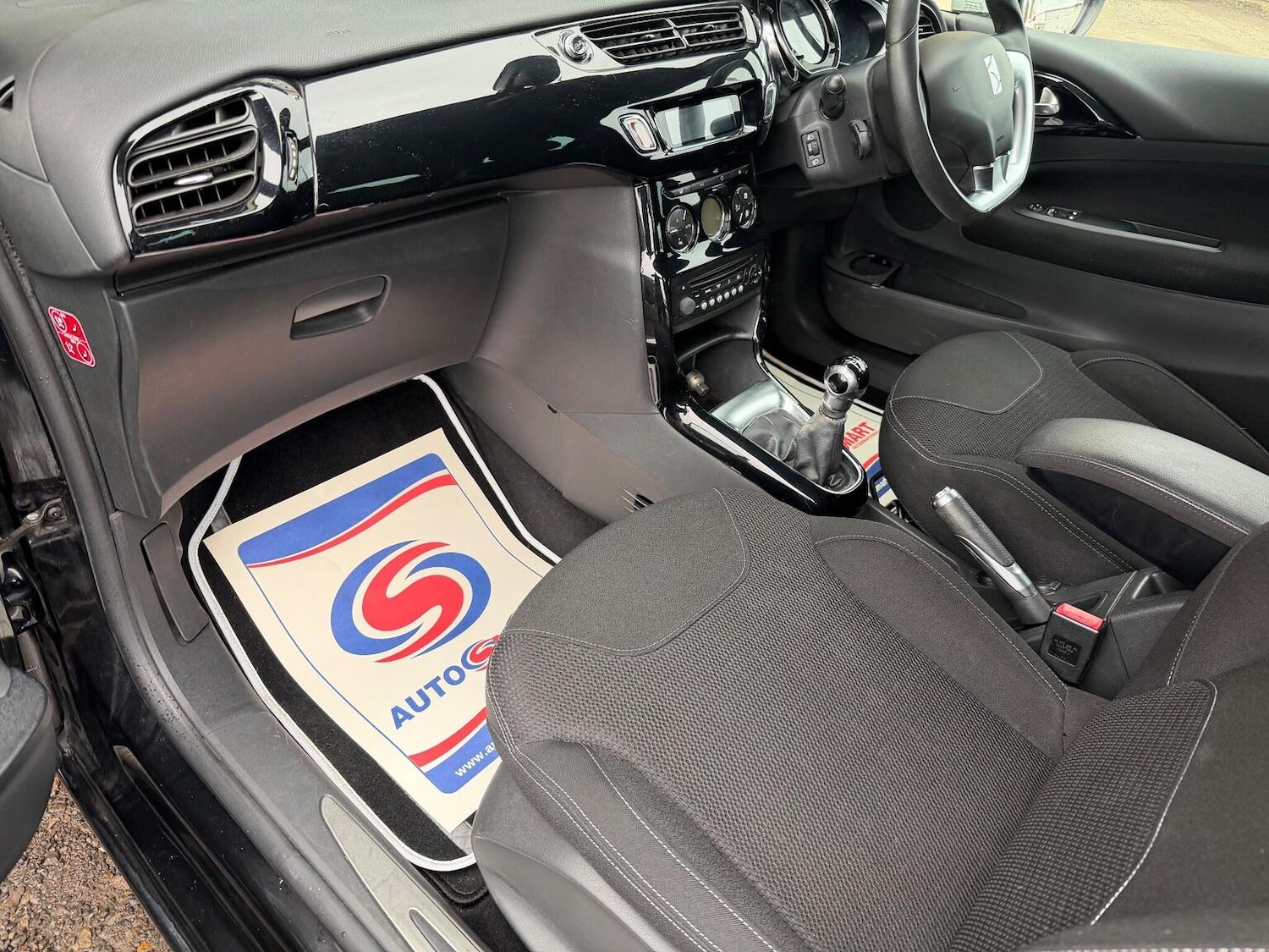 Used Citroen DS3 2014 for sale - 77036128: Photo 20