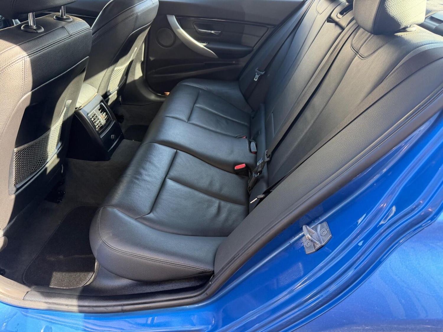 Used BMW 3 Series 2018 for sale - 77656277: Photo 23