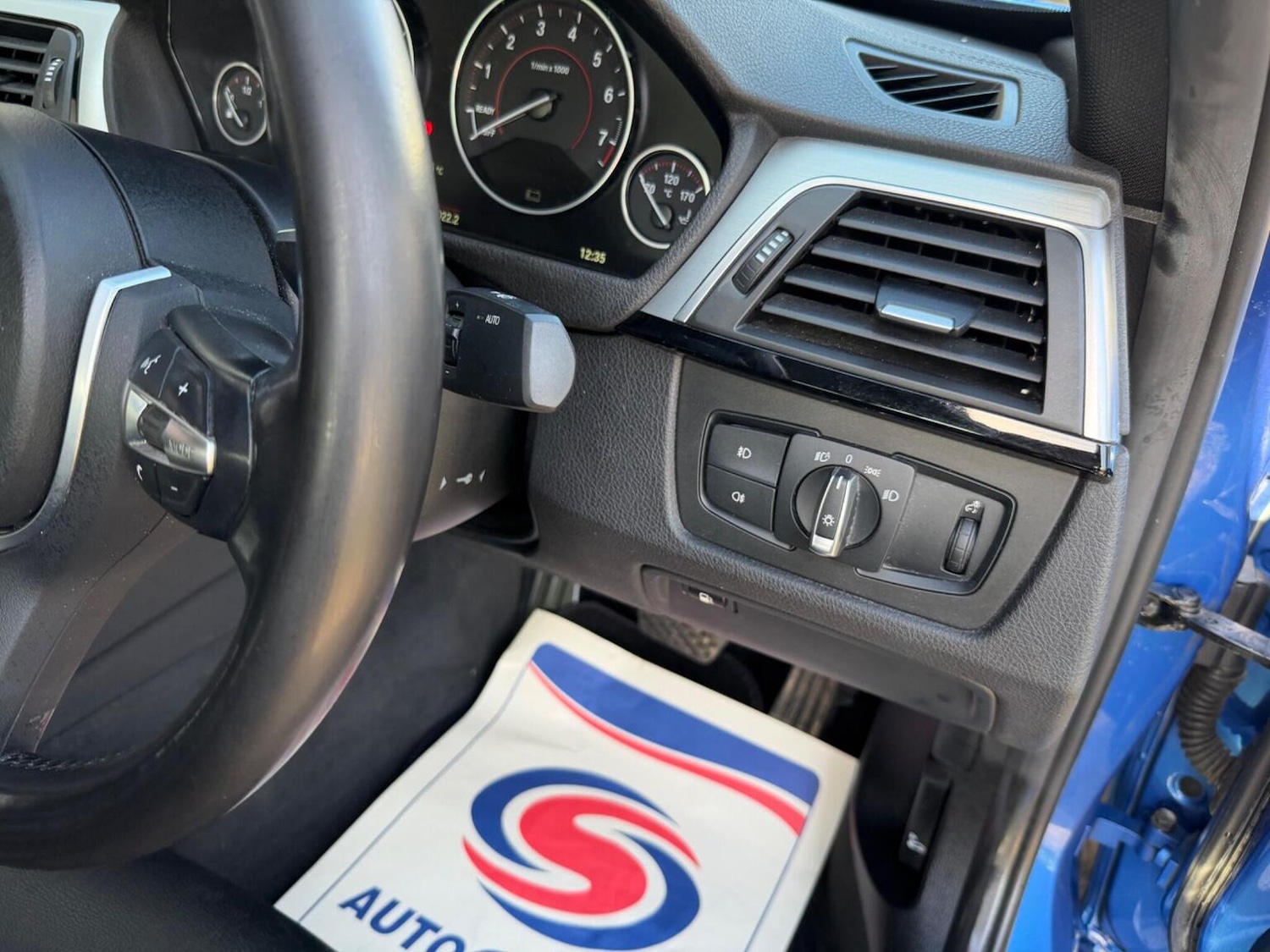 Used BMW 3 Series 2018 for sale - 77656277: Photo 24