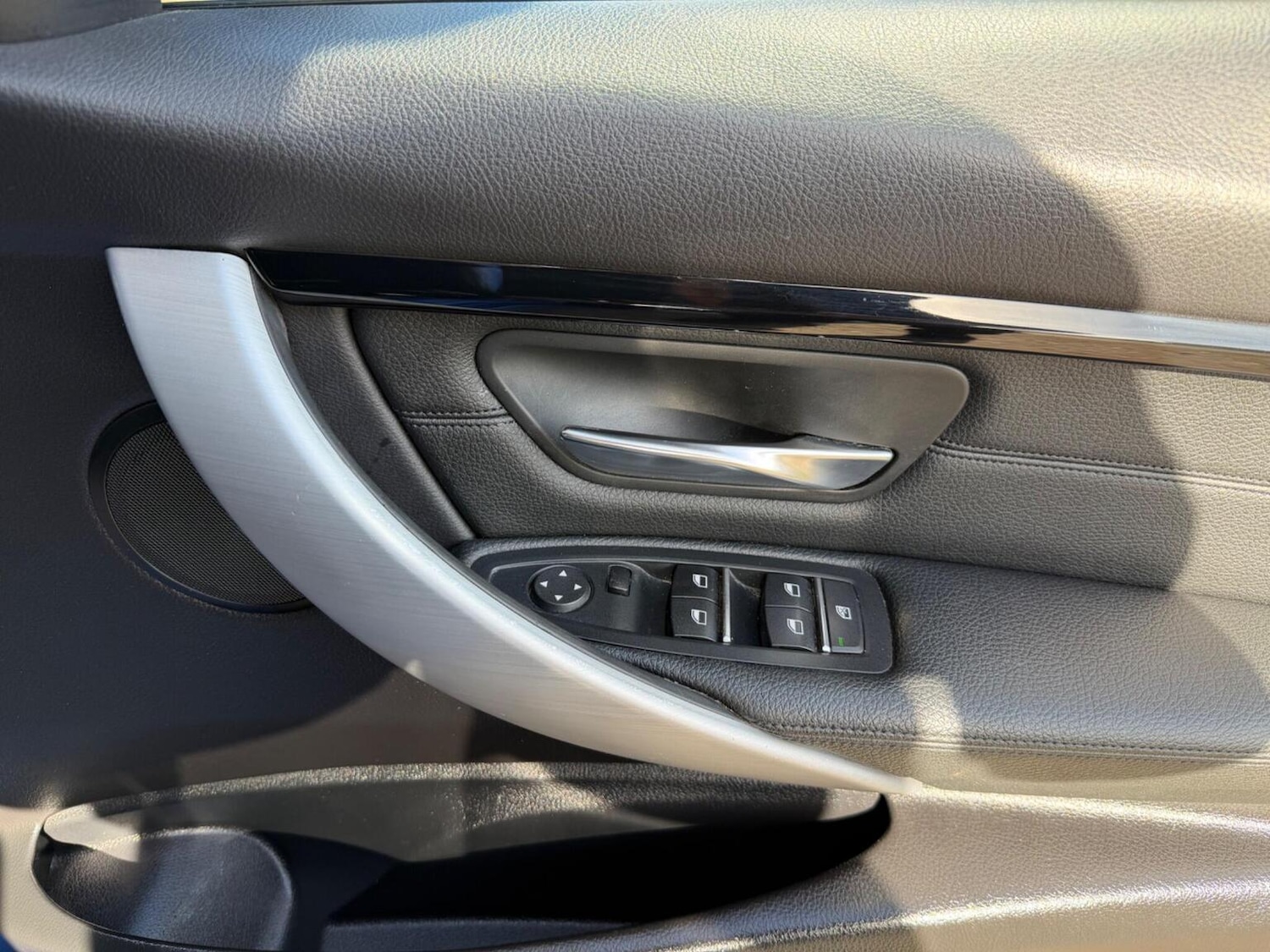 Used BMW 3 Series 2018 for sale - 77656277: Photo 31