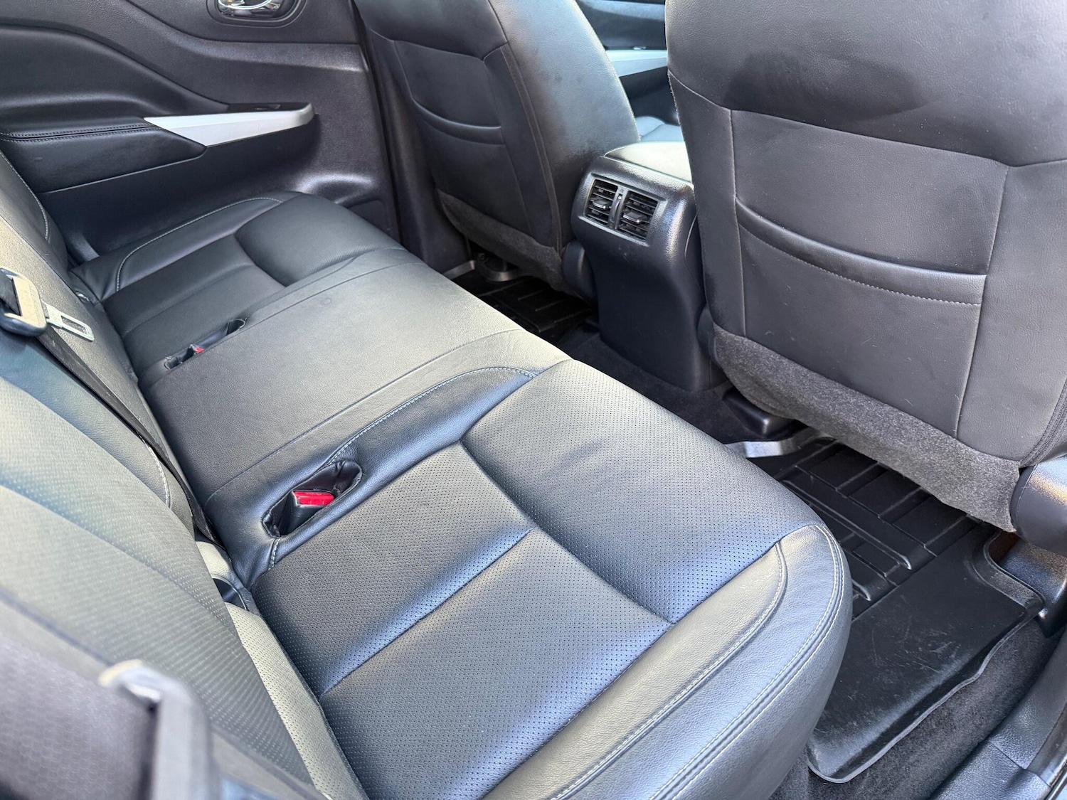 Used Nissan Navara 2018 for sale - 76965594: Photo 21