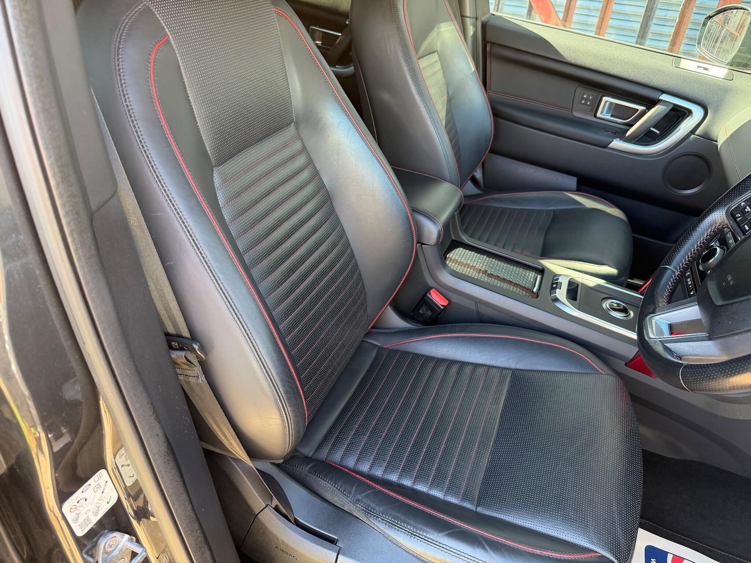 Used Land Rover Discovery Sport 2018 for sale - 76987893: Photo 25