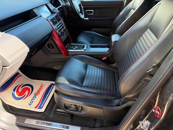 Used Land Rover Discovery Sport 2018 for sale - 76987893: Photo