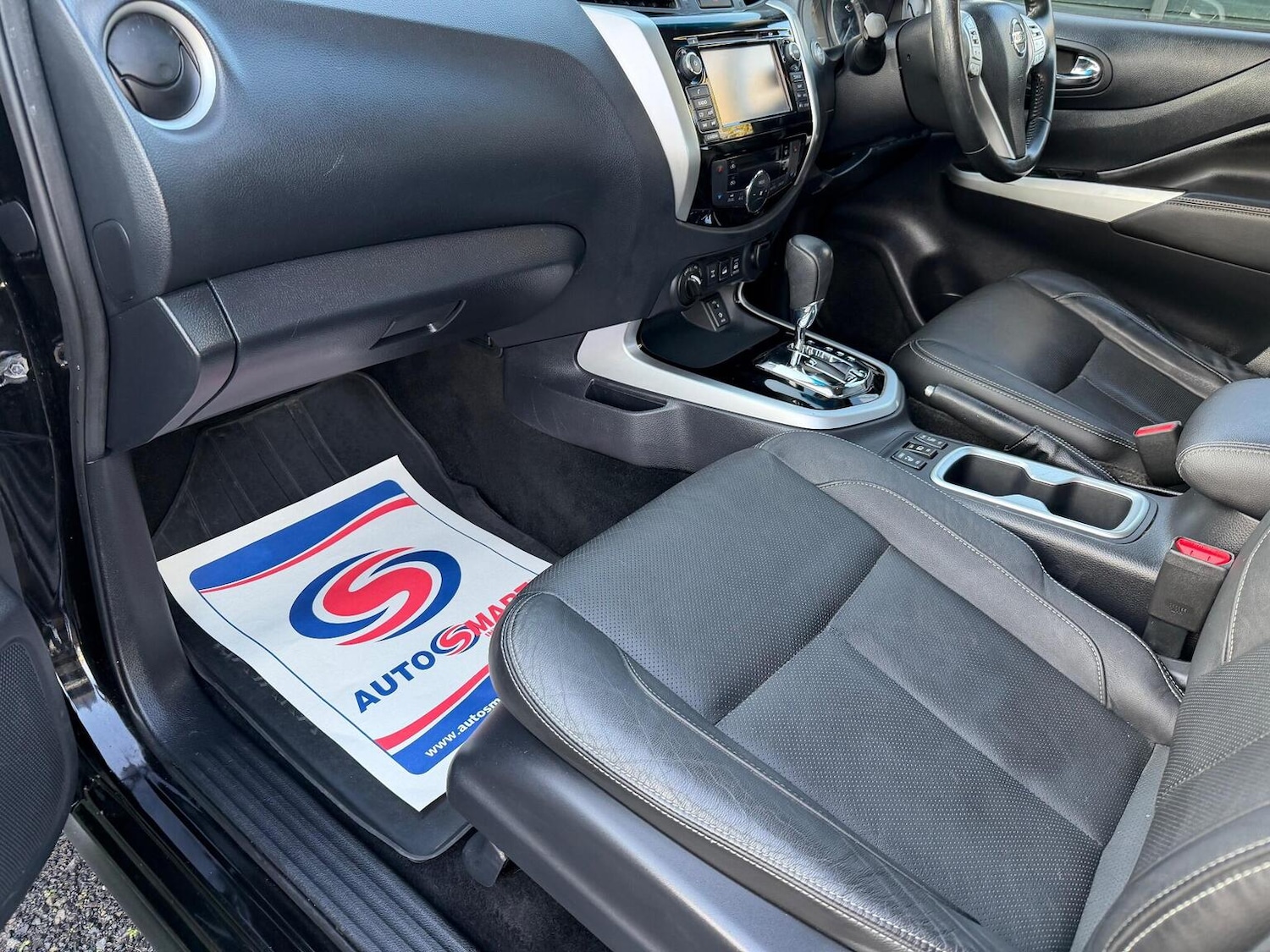 Used Nissan Navara 2018 for sale - 77036125: Photo 26