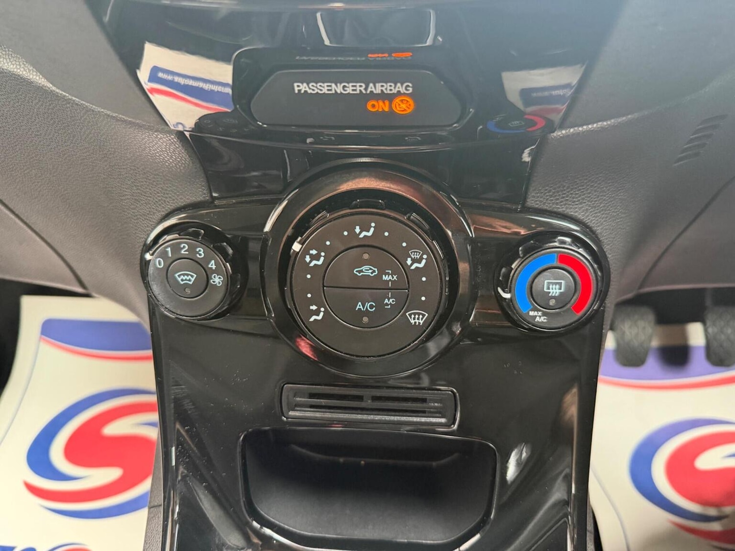 Used Ford Fiesta 2014 for sale - 77742854: Photo 25