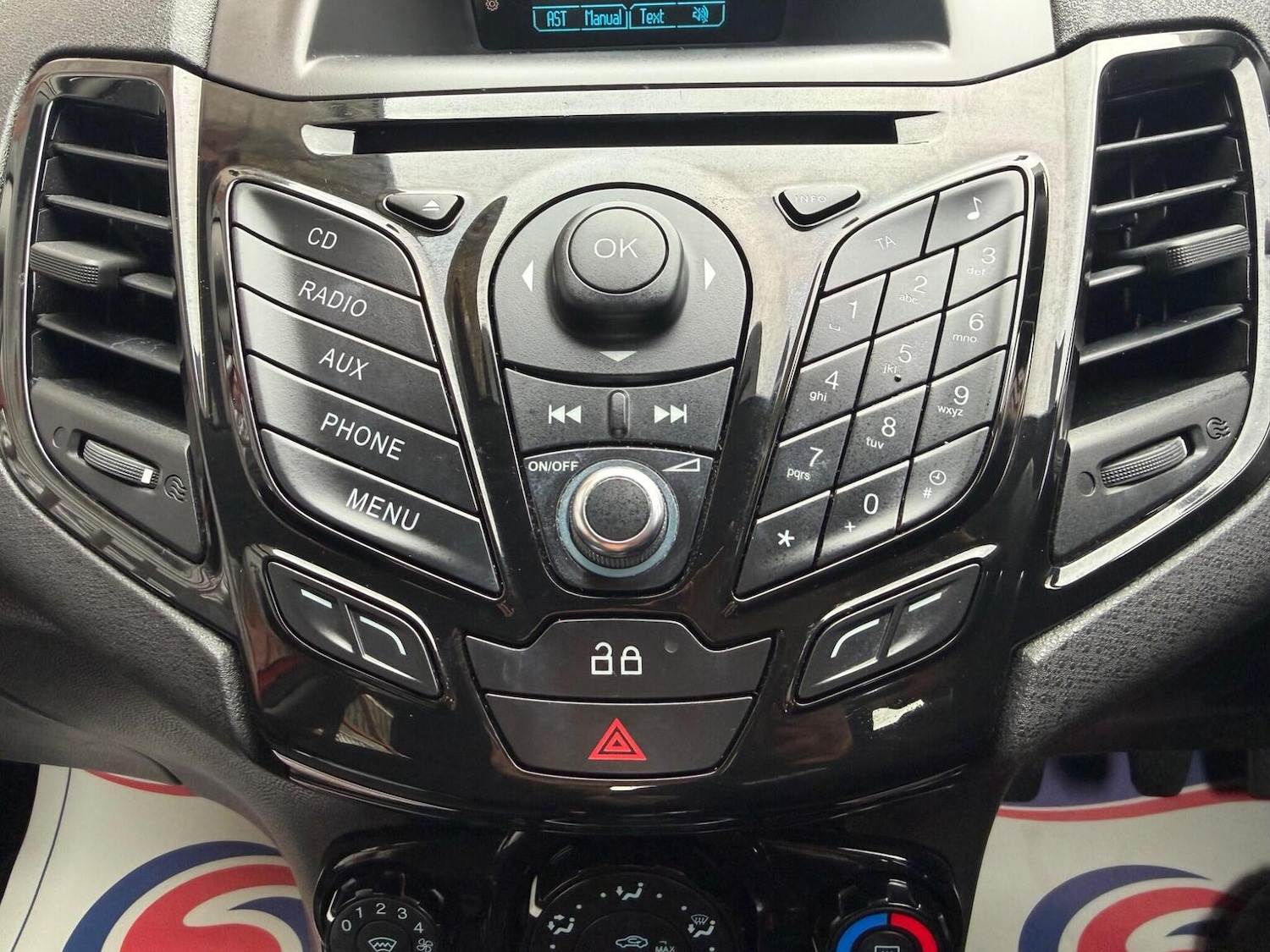 Used Ford Fiesta 2014 for sale - 77742854: Photo 26