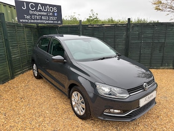 Used Volkswagen Polo 2015 for sale - 78465805: Photo