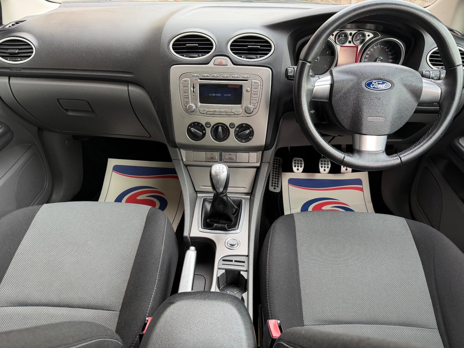 Used Ford Focus 2010 for sale - 76585419: Photo 11