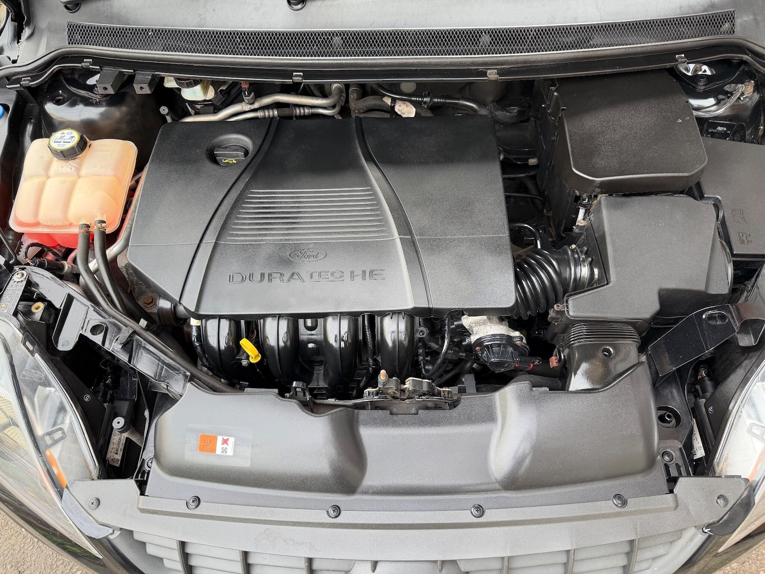 Used Ford Focus 2010 for sale - 76585419: Photo 14