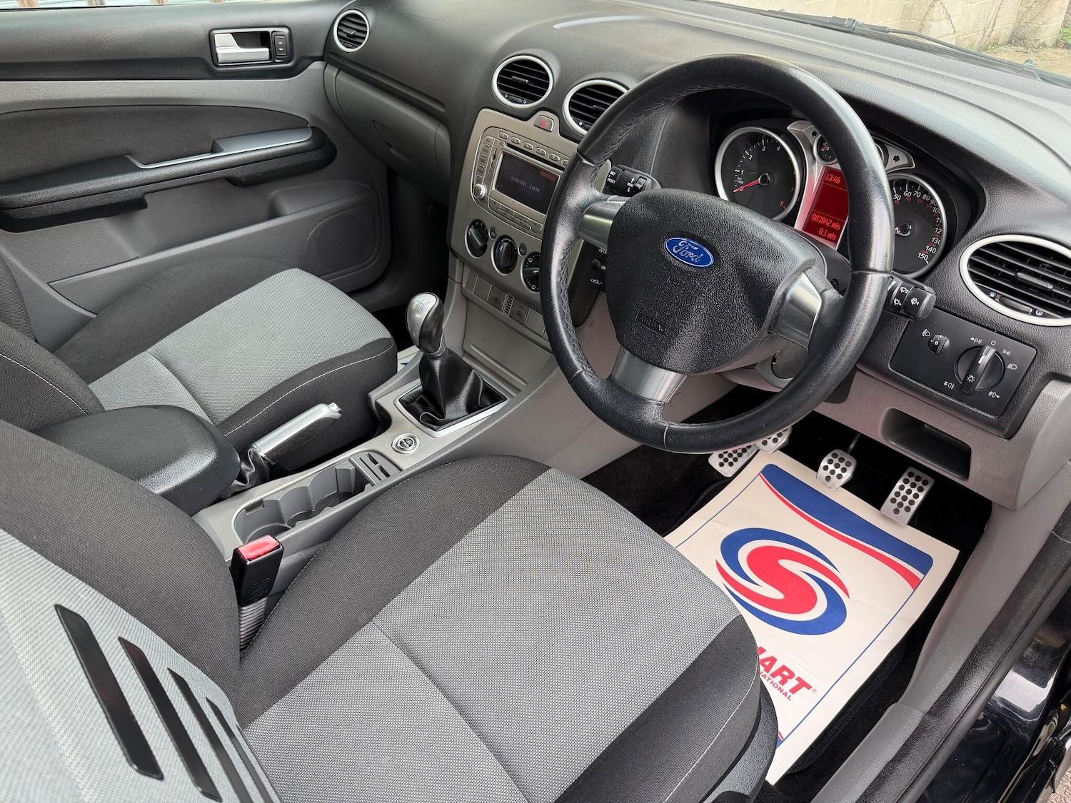 Used Ford Focus 2010 for sale - 76585419: Photo 16