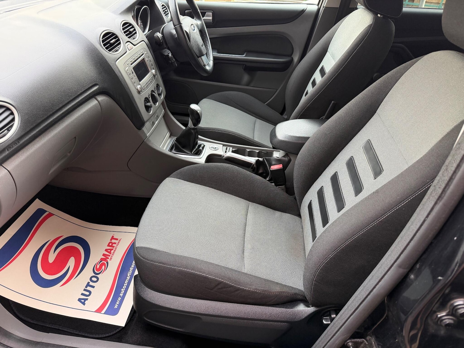 Used Ford Focus 2010 for sale - 76585419: Photo 20