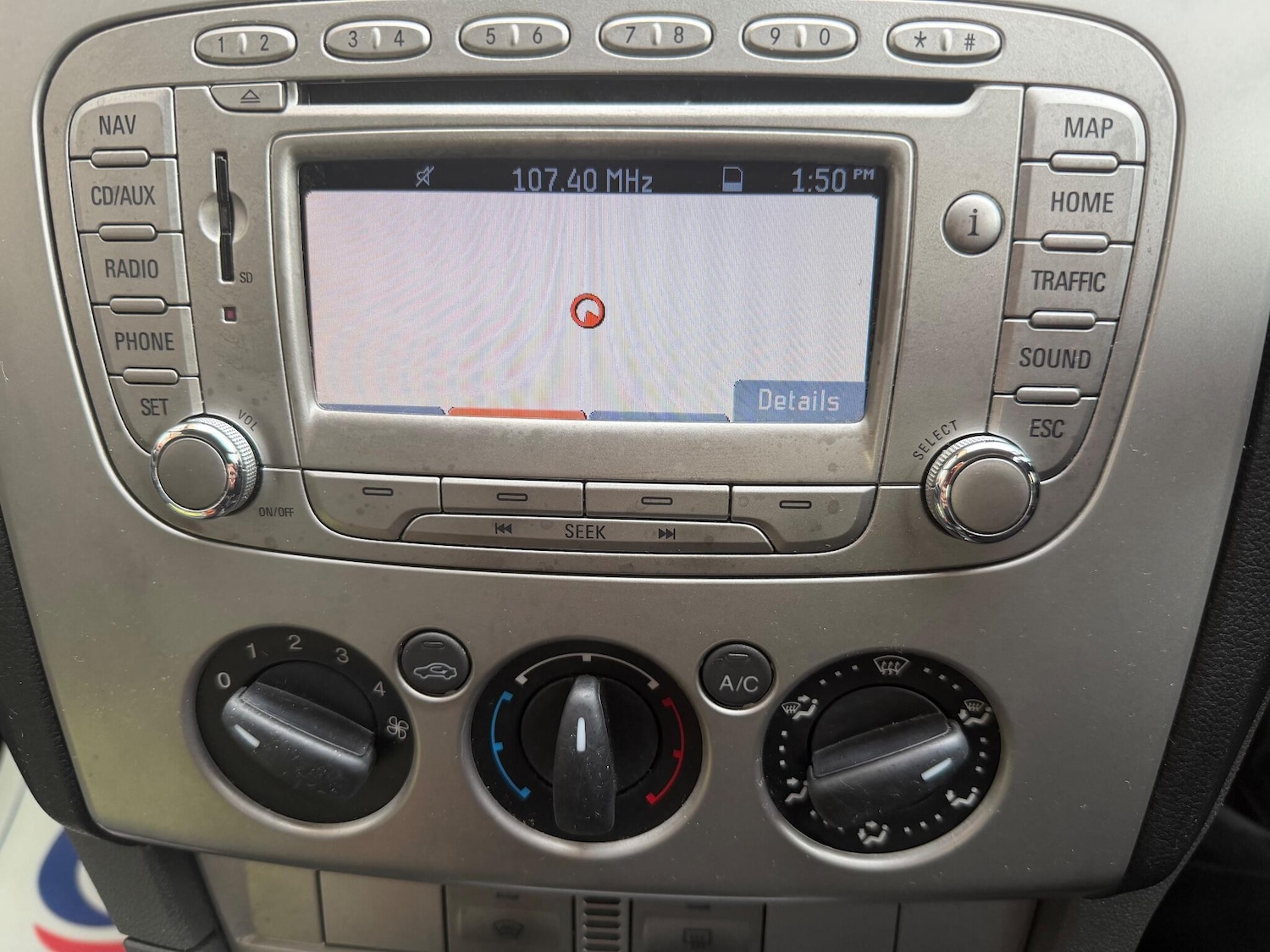 Used Ford Focus 2010 for sale - 76585419: Photo 22