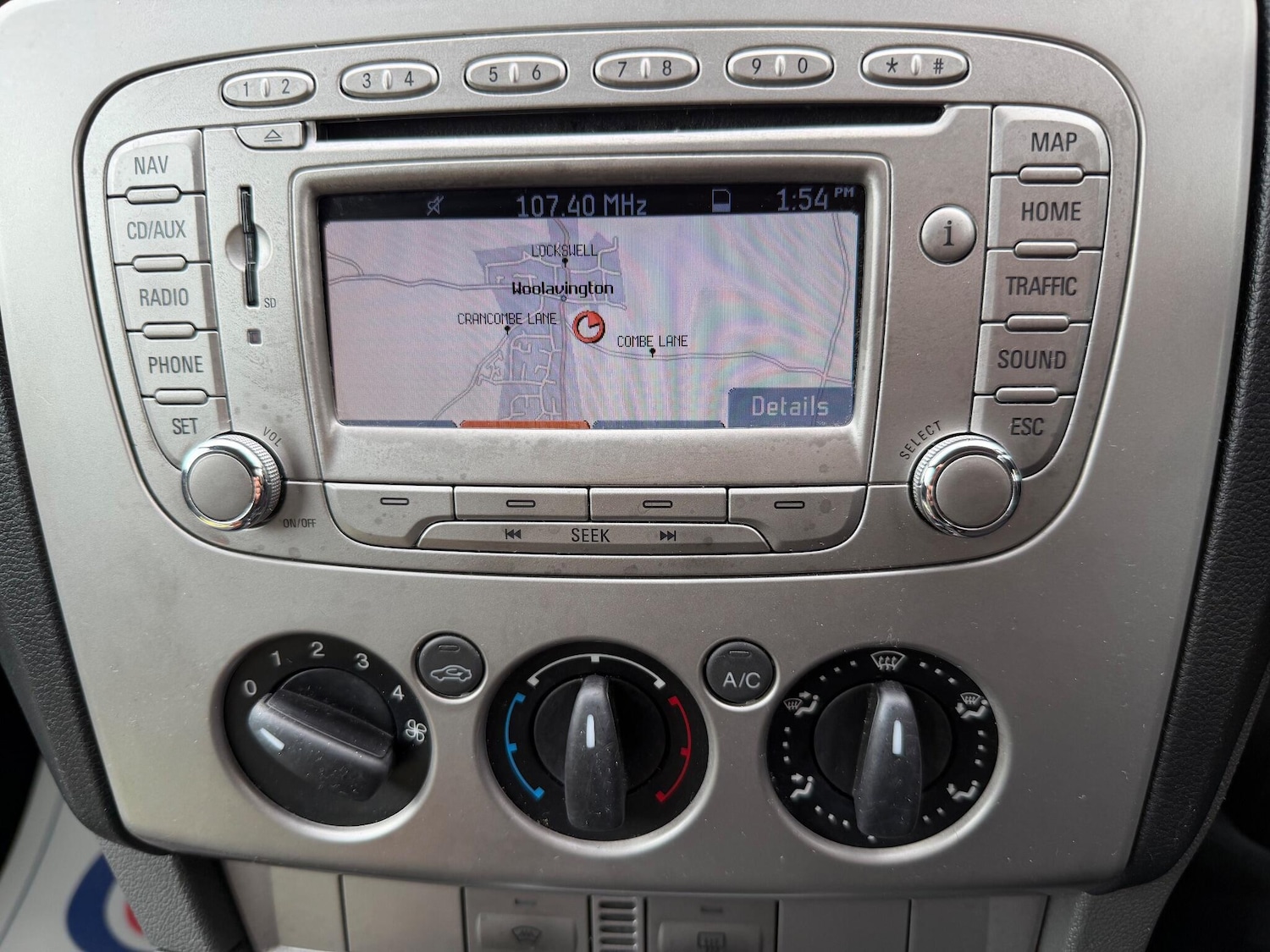 Used Ford Focus 2010 for sale - 76585419: Photo 24