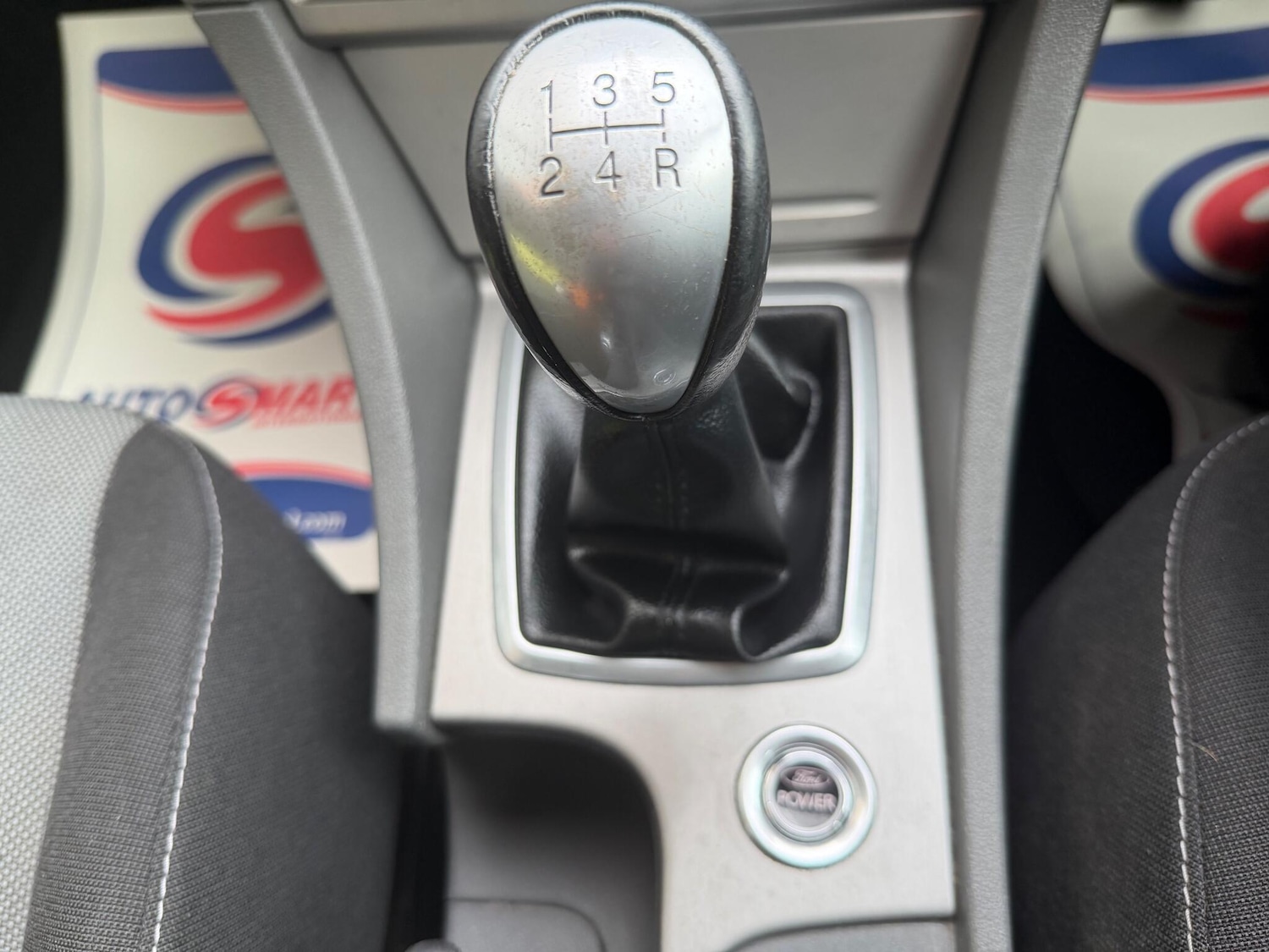 Used Ford Focus 2010 for sale - 76585419: Photo 25