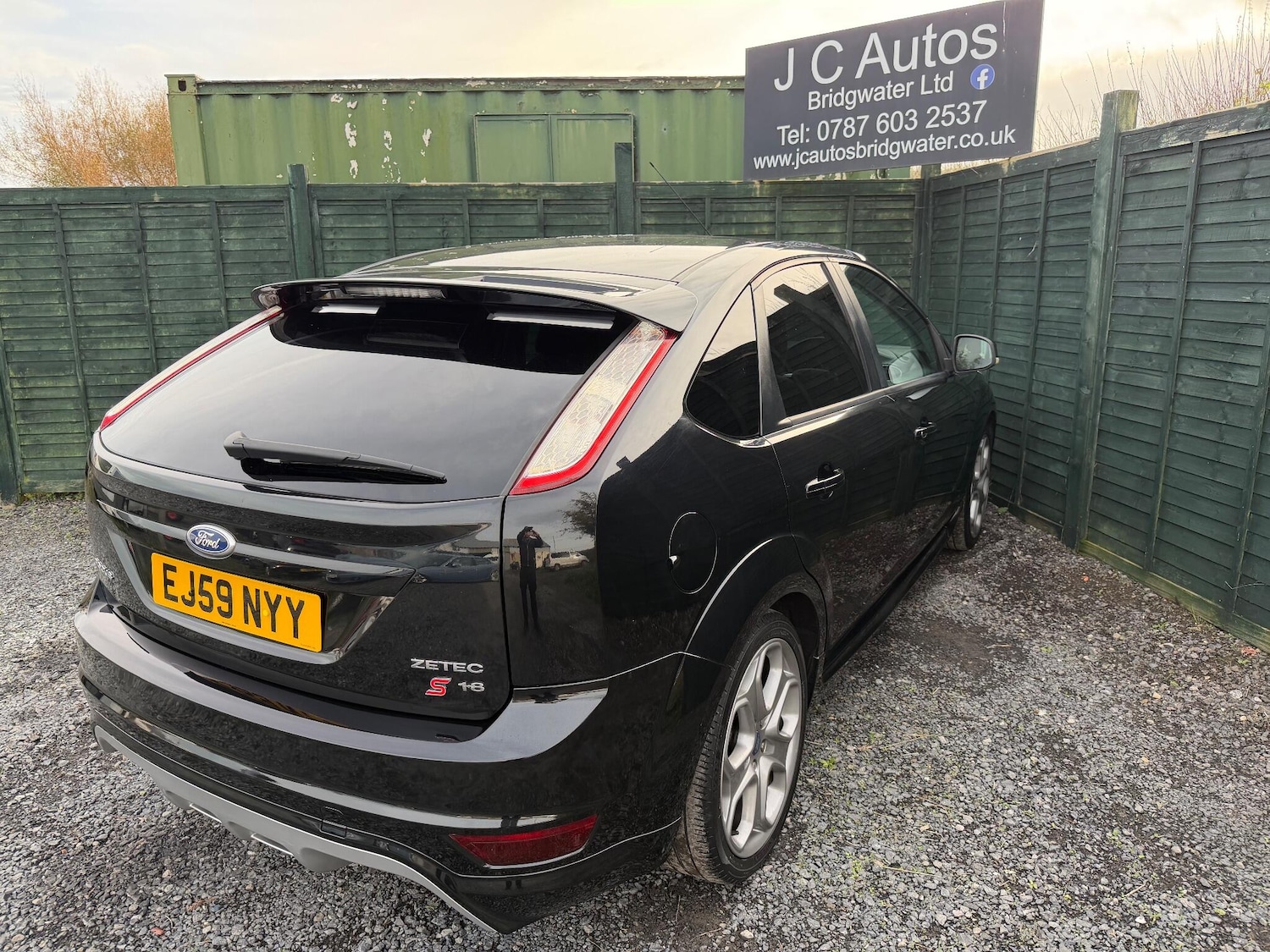 Used Ford Focus 2010 for sale - 76585419: Photo 4