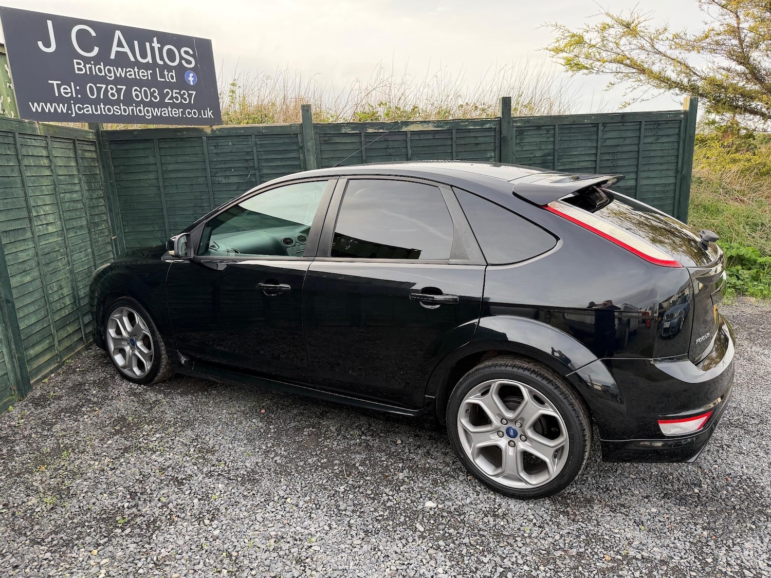 Used Ford Focus 2010 for sale - 76585419: Photo 7