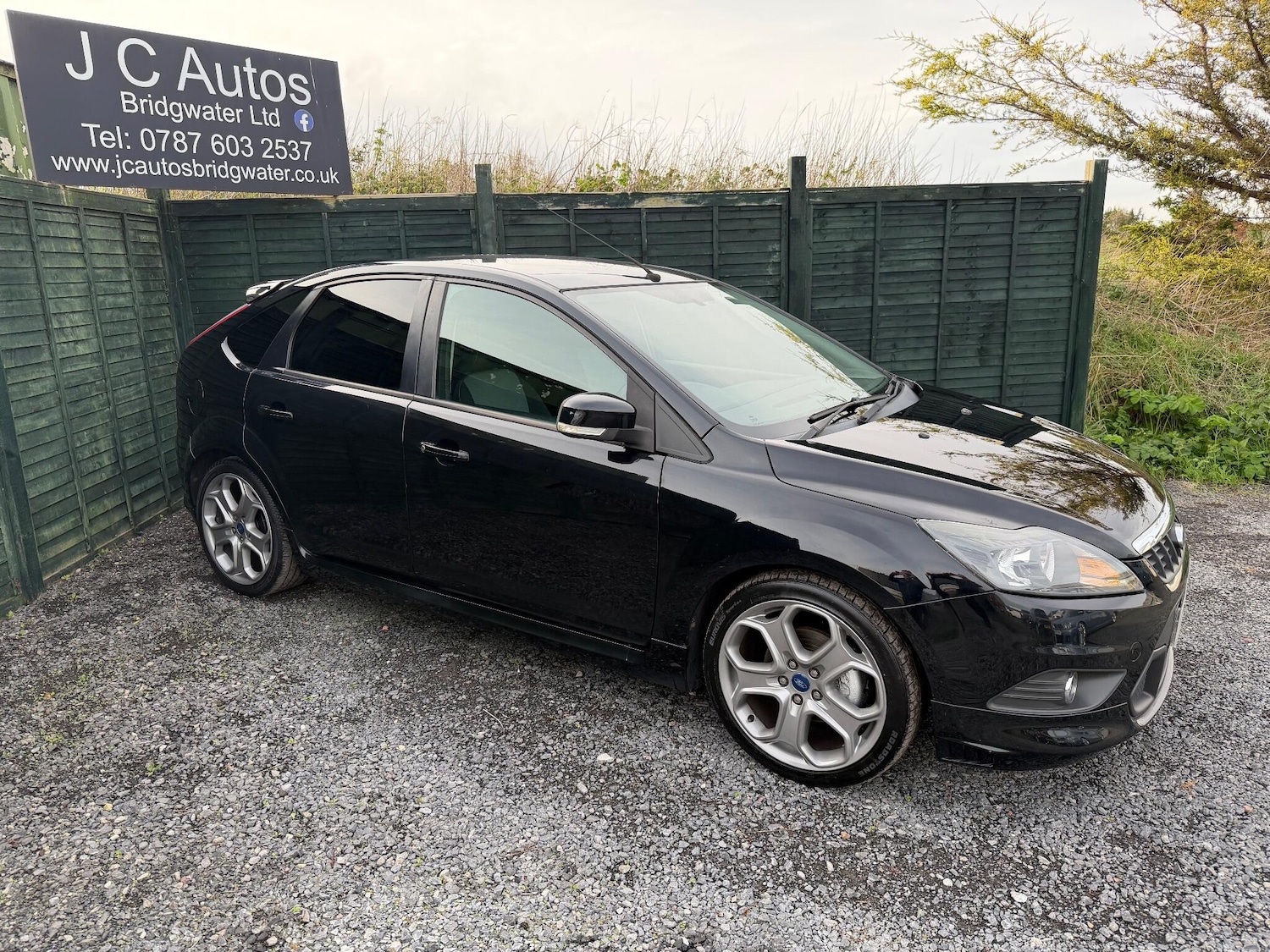Used Ford Focus 2010 for sale - 76585419: Photo 8