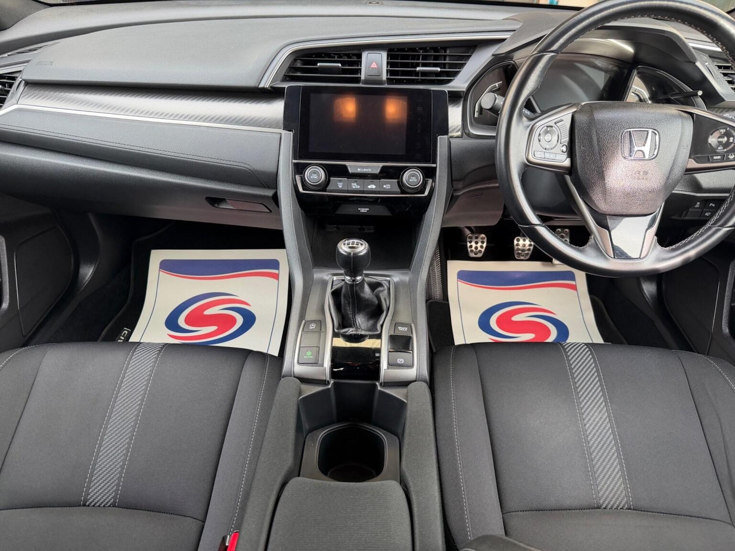 Used Honda Civic 2018 for sale - 77584545: Photo 11