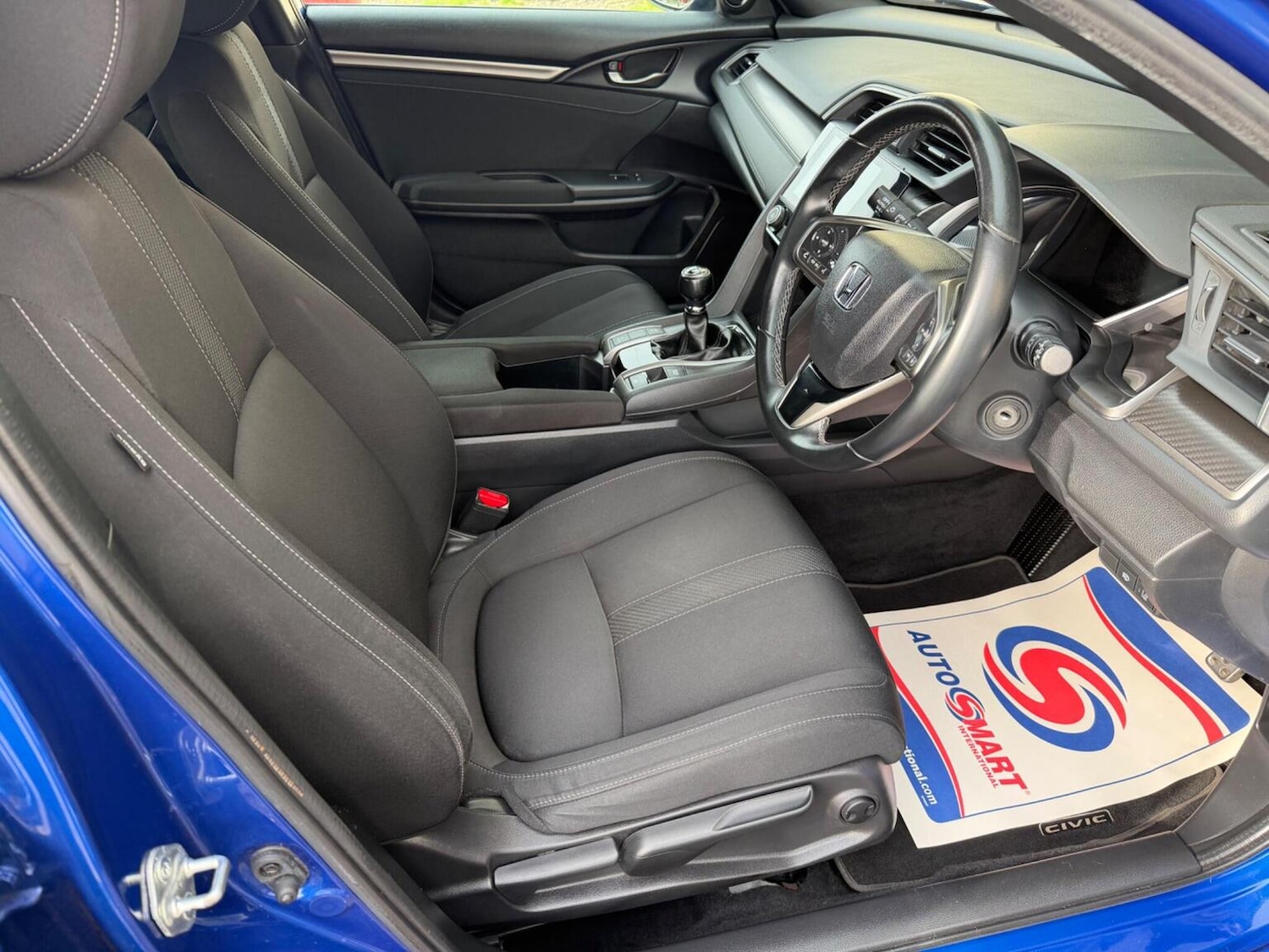 Used Honda Civic 2018 for sale - 77584545: Photo 2