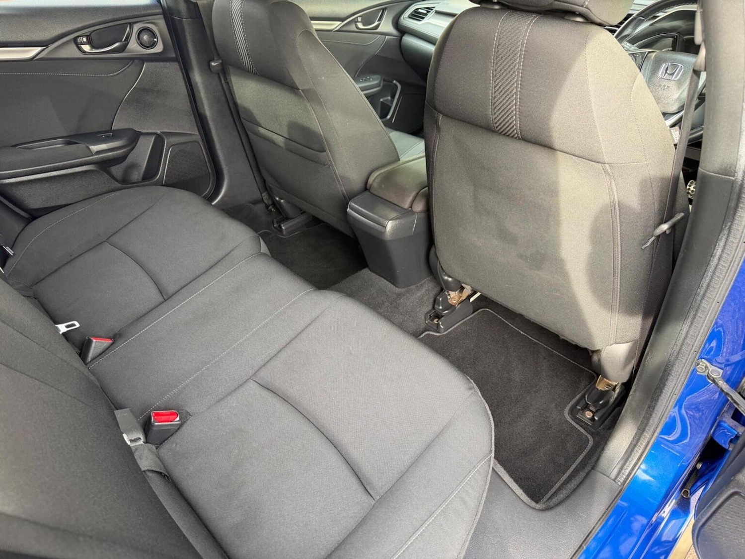 Used Honda Civic 2018 for sale - 77584545: Photo 20