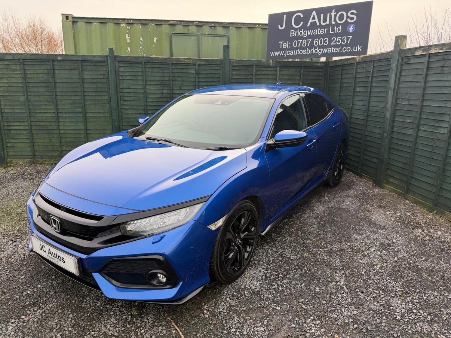 Used Honda Civic 2018 for sale - 77584545: Photo 4