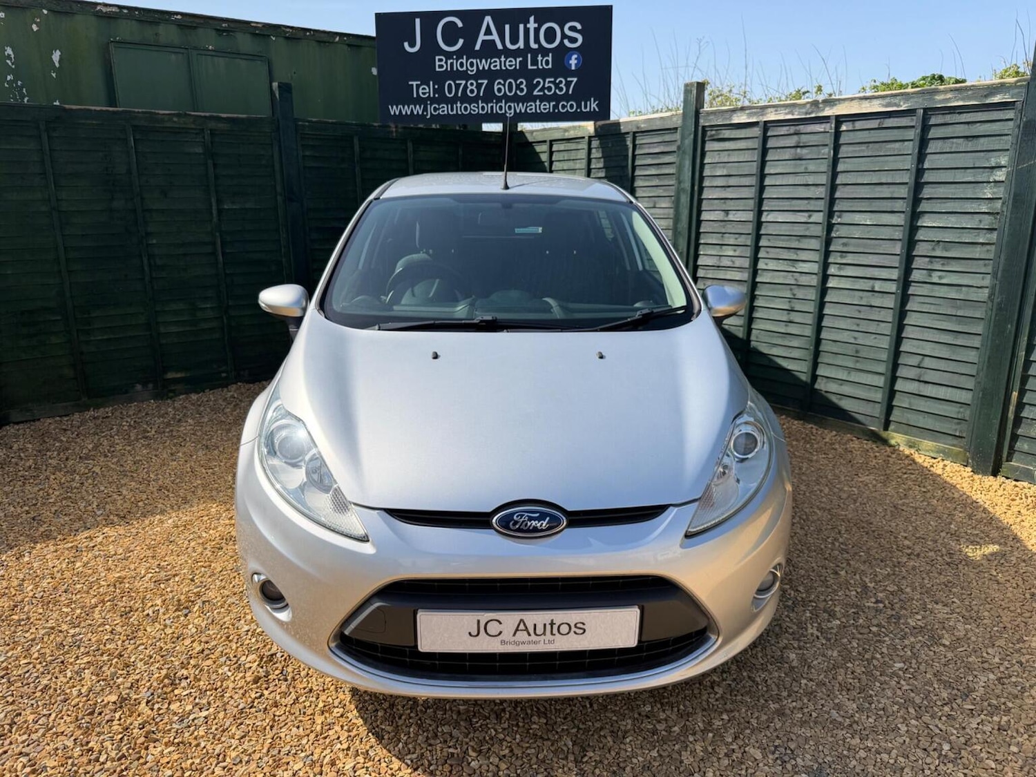 Used Ford Fiesta 2012 for sale - 78176118: Photo 2