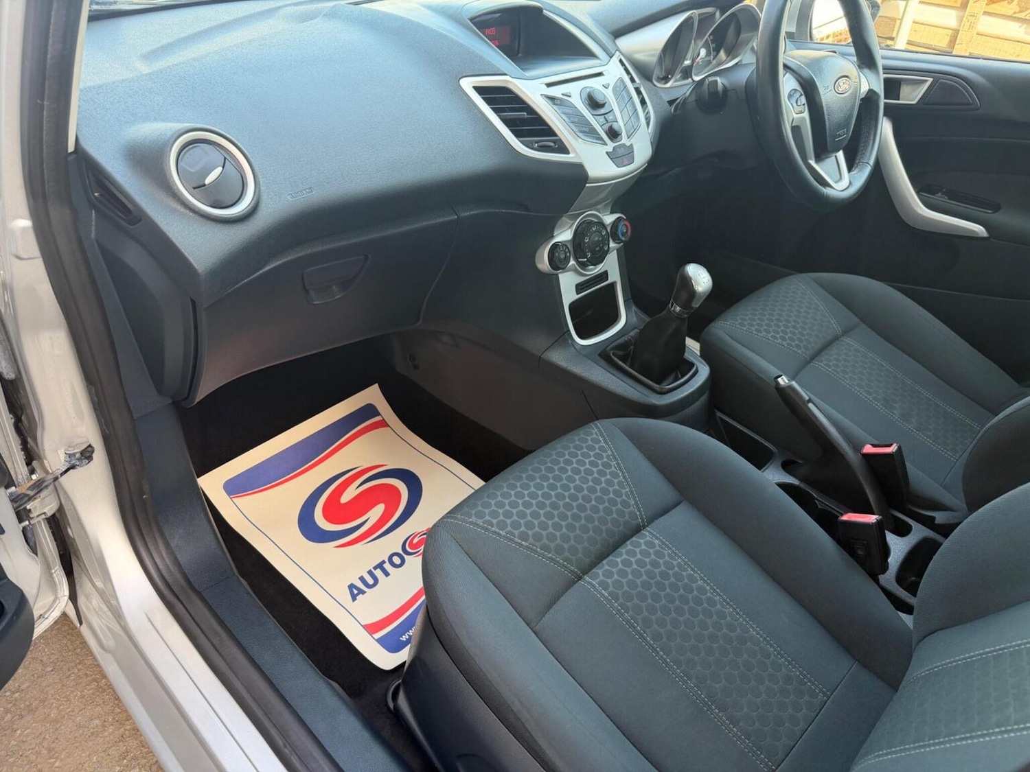 Used Ford Fiesta 2012 for sale - 78176118: Photo 22