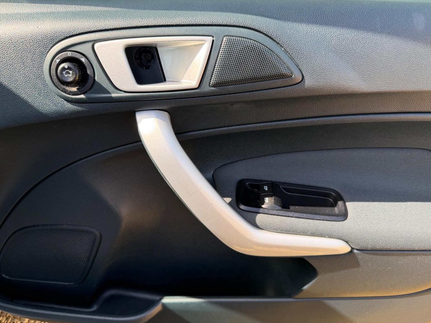 Used Ford Fiesta 2012 for sale - 78176118: Photo 28