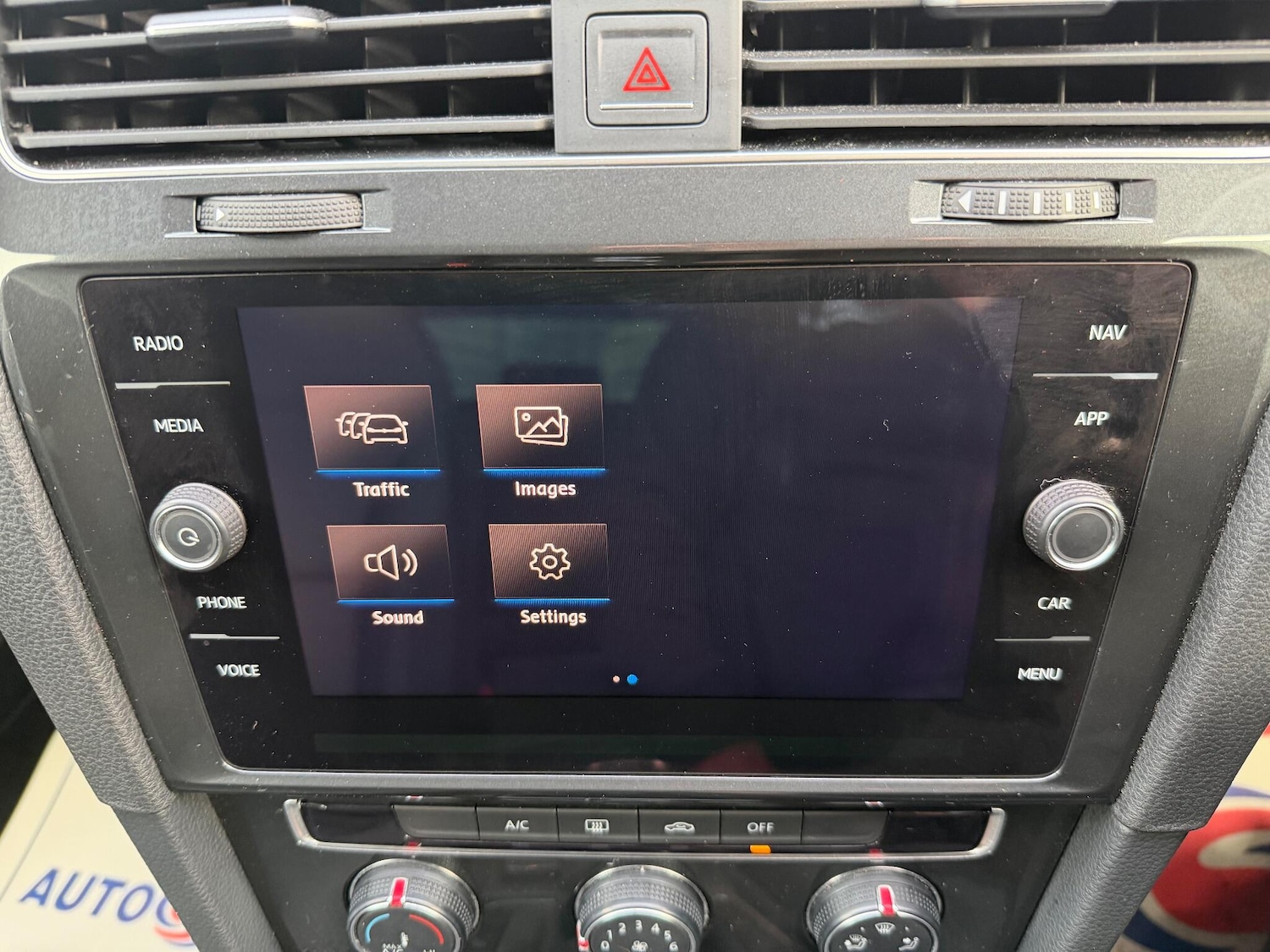 Used Volkswagen Golf 2017 for sale - 76715265: Photo 30