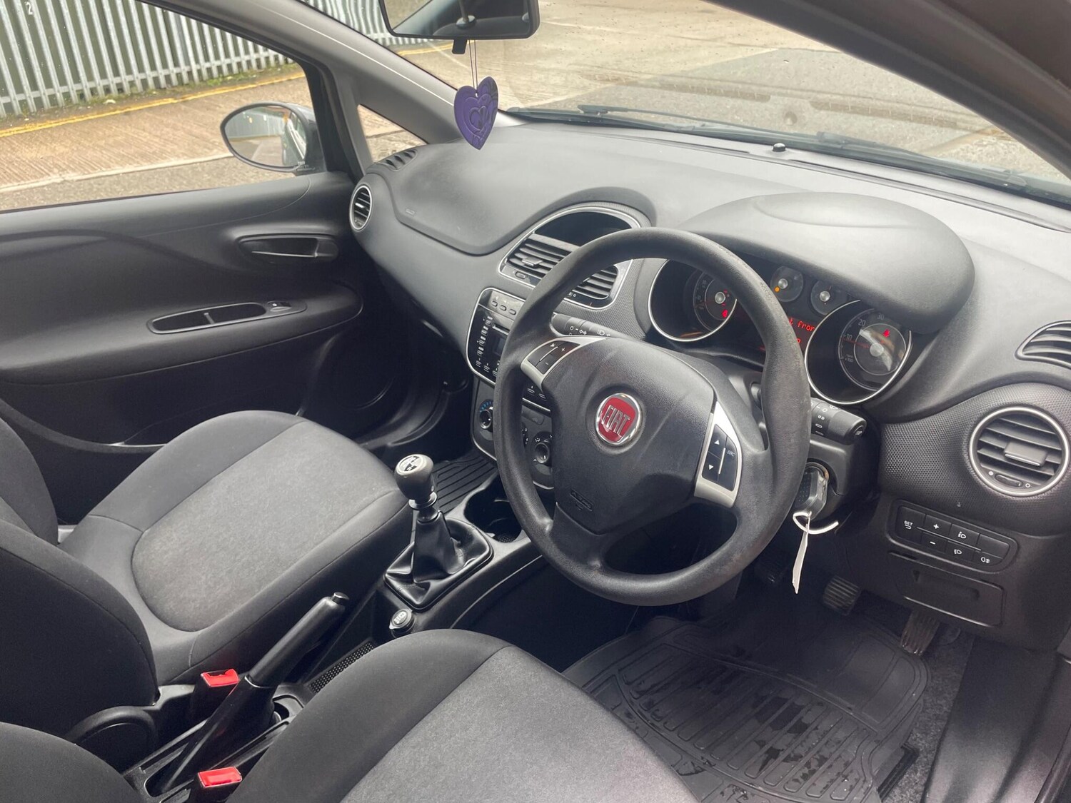 Used Fiat Punto 2016 for sale - 78186506: Photo 11