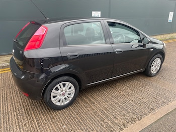 Used Fiat Punto 2016 for sale - 78186506: Photo