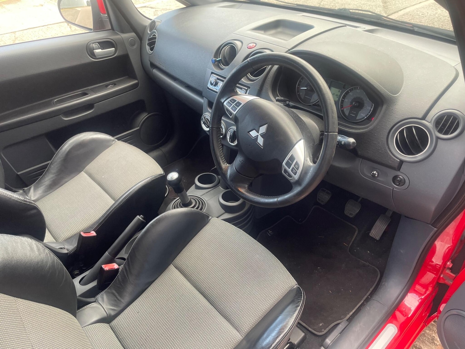 Used Mitsubishi Colt for sale - 77570585: Photo 11