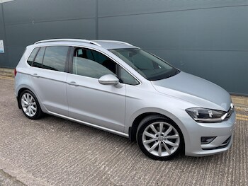 Used Volkswagen Golf SV 2015 for sale - 78536055: Photo