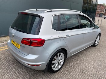 Used Volkswagen Golf SV 2015 for sale - 78536055: Photo